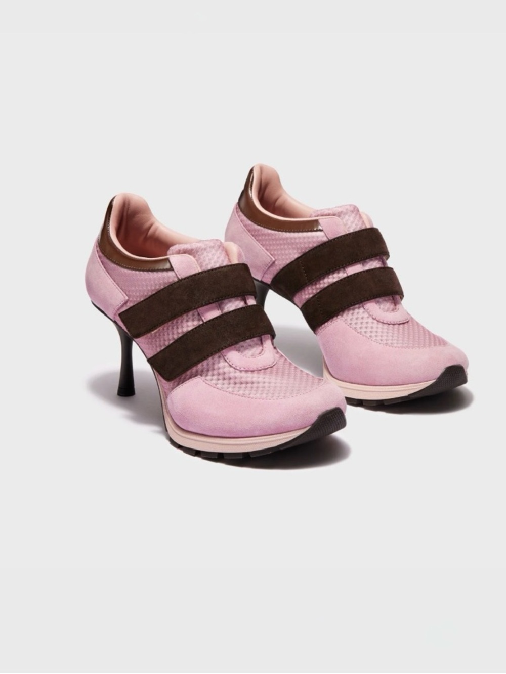 Sneex Limited Edition Rose/Chocolate size 8 with box and duster bag